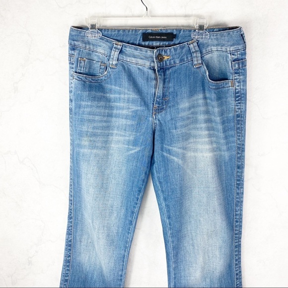 [Calvin Klein] Classic Lean Bootcut Stretch Jeans - Picture 3 of 7